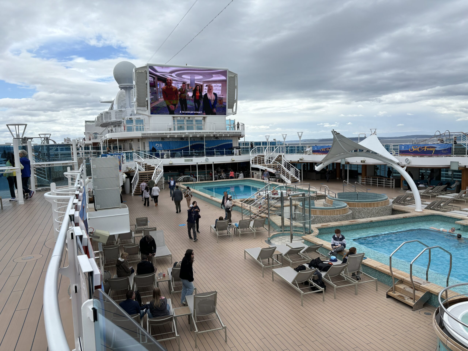 Cruise Hospitality